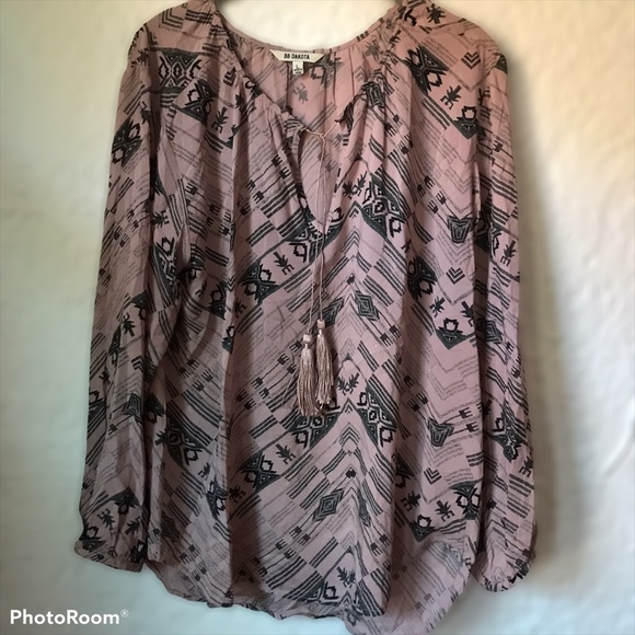 B.B. Dakota Muted pink Native pattern tunic - Picture 1 of 5